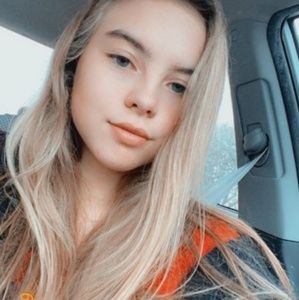 Meet your Posher, Gia